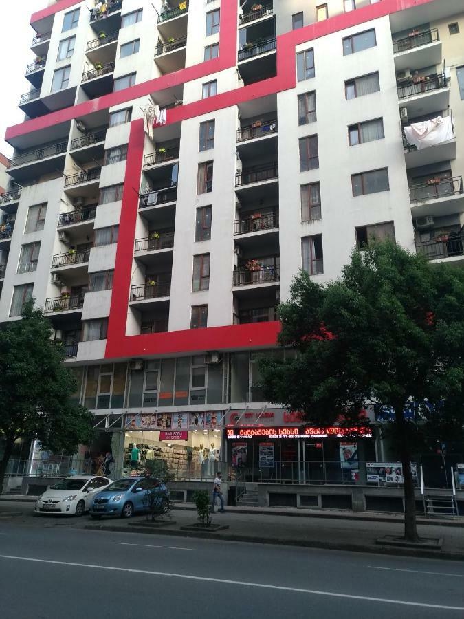 Dariana Apartment Batumi Bagian luar foto