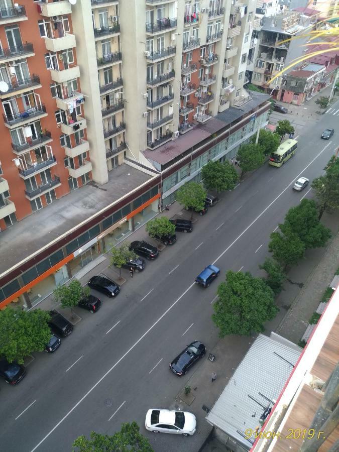 Dariana Apartment Batumi Bagian luar foto