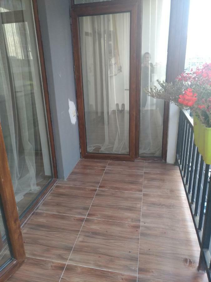 Dariana Apartment Batumi Bagian luar foto