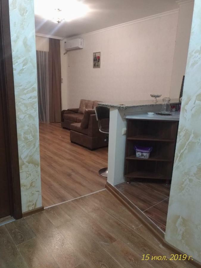 Dariana Apartment Batumi Bagian luar foto